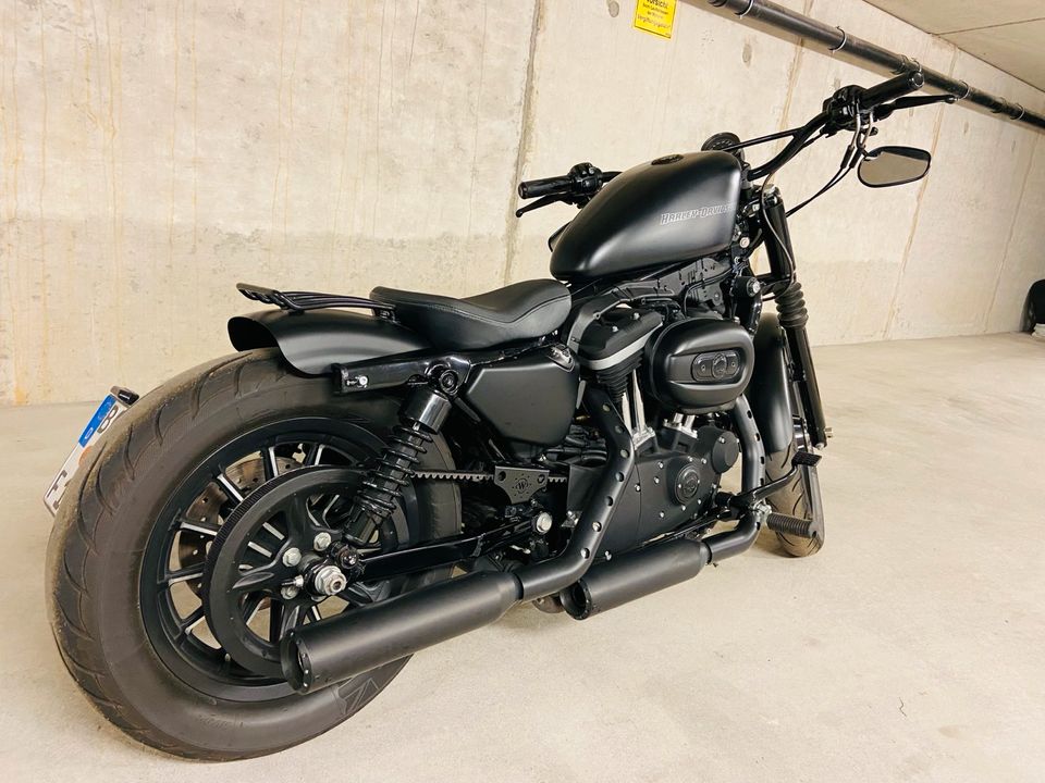 Harley Davidson Sportster Iron 883 geringe Laufleistung XL883N in Borken