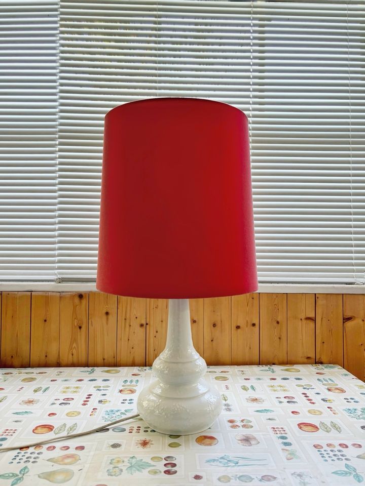 Wallendorfer Porzellan-Lampe „Roter Baron“ in Zossen