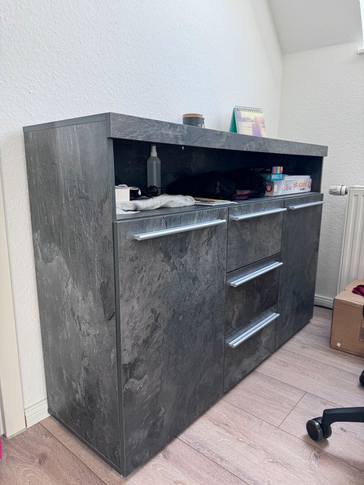 Wohnwand + Sideboard in Tangstedt 
