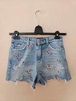 Pieces Jeansshorts Fransen eingestickte Blümchen Blumen hellblau Nordrhein-Westfalen - Goch Vorschau