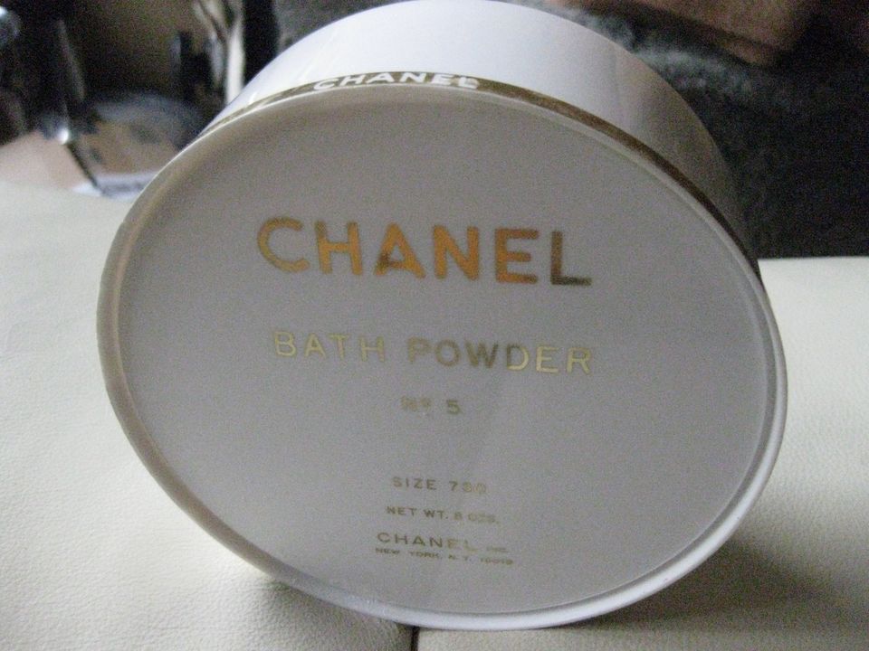 CHANEL No. 5 Bath Powder / Körperpuder 8 oz/226 g, Vintage in  Rheinland-Pfalz - Boppard