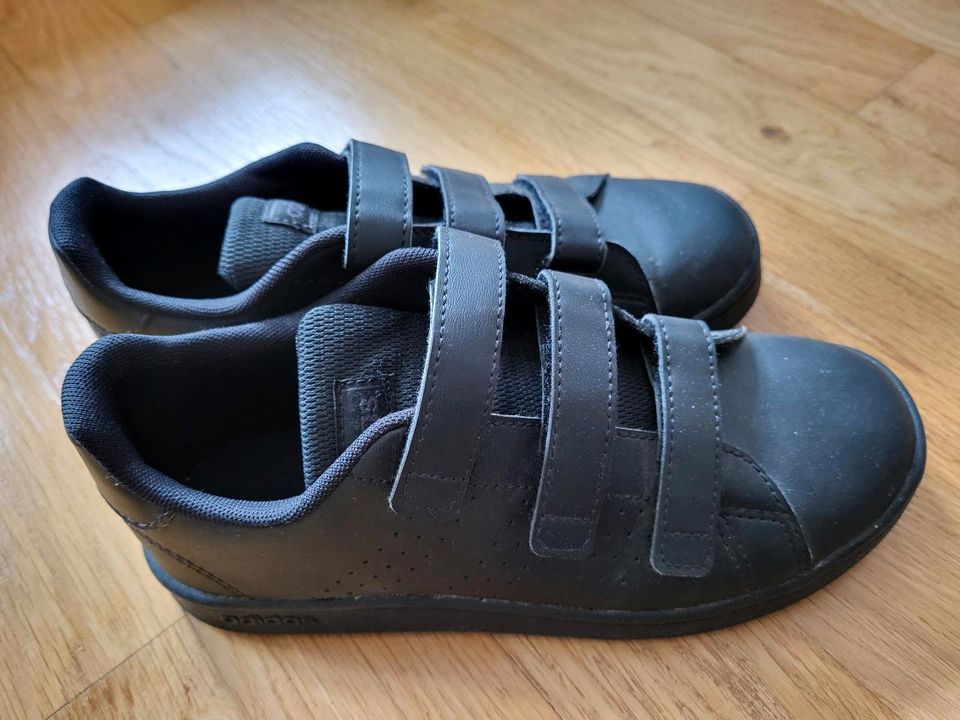 Adidas Schuhe Gr. 35 nur zur Kommunion getragen in Schongau