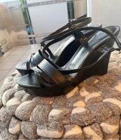 Bally Sandalen Plateau Keilabsatz Größe 40 neu ungetragen Baden-Württemberg - Fellbach Vorschau