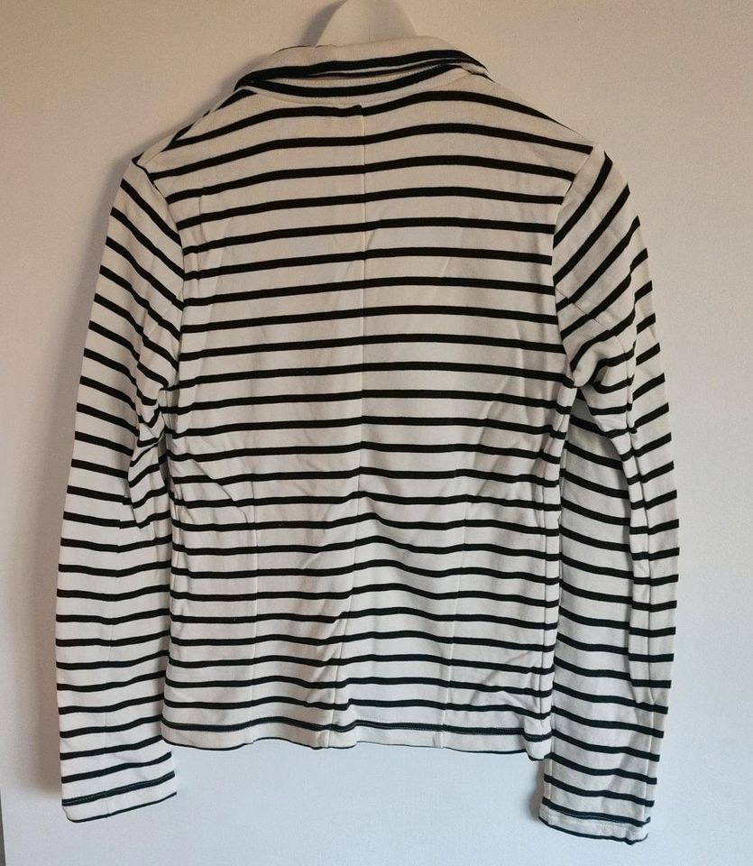 Jersey- Sweat-  Blazer/Jacke ONLY Gr. S in Apensen