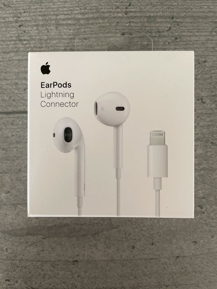 Apple EarPods mit Lightning Connector in Lüdenscheid