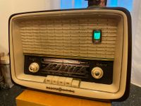LOEWE OPTA BELLA Röhrenradio mit Bluetooth Sachsen-Anhalt - Halle Vorschau
