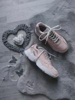 *NEUWERTIGE* Adidas Turnschuhe,Sneaker,Sportschuhe, gr 40,rosa Niedersachsen - Bad Bevensen Vorschau