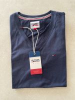 Tommy Hilfiger Shirt dunkel / Navi Blau M Herren NEUwertig Hessen - Rodgau Vorschau