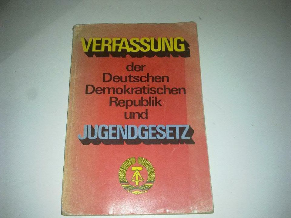 Verfassung der Deutschen Demokratischen Republik und Jugendgesetz in Meuselbach
