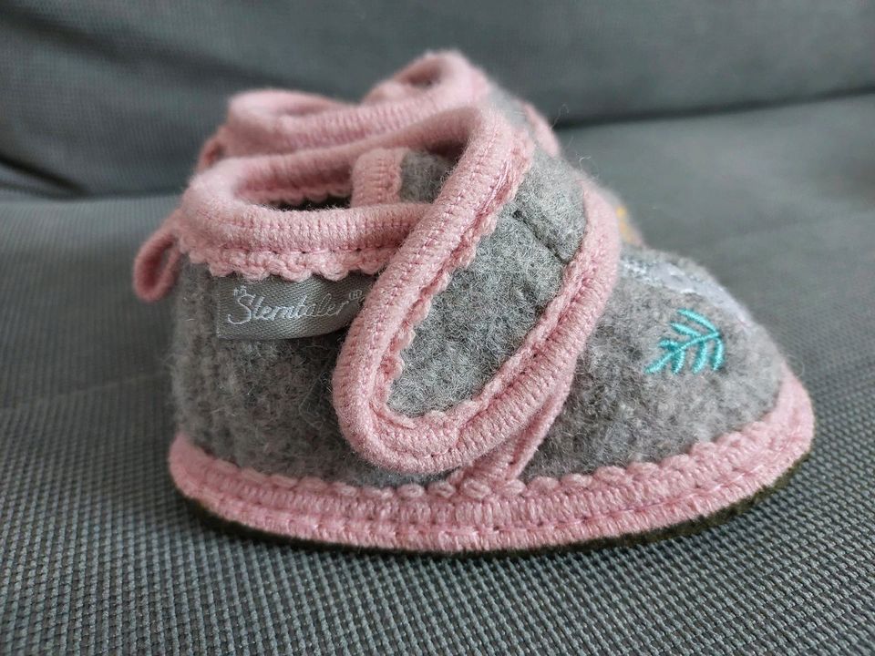 NEU Sterntaler Hausschuh Gr. 17-18 Baby Mädchen Hase Rosa Grau in Samswegen