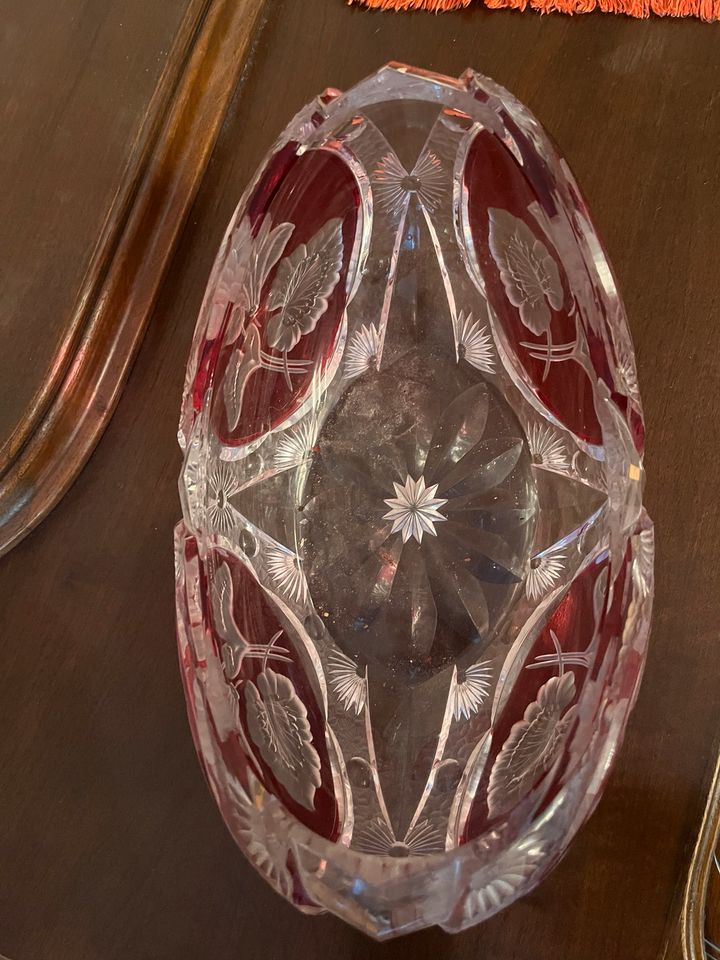 Bleikristall Schale Glas rot Überfang Eyecatcher in München