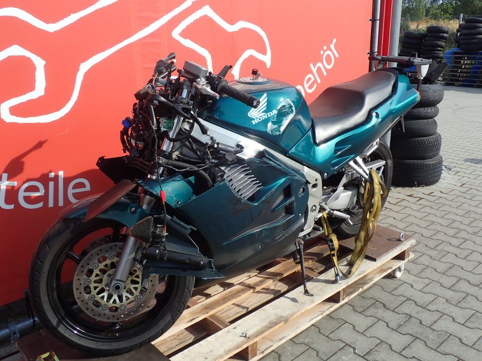 Honda VFR 750 RC36/2 Motor Felgen Sitzbank Vergaser in Mantel