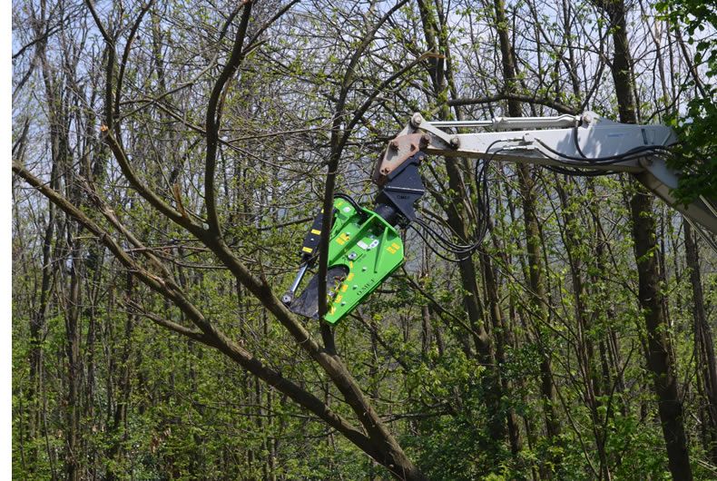 OMEF Astschere Astschneider Kneifer Greifer in Schmallenberg