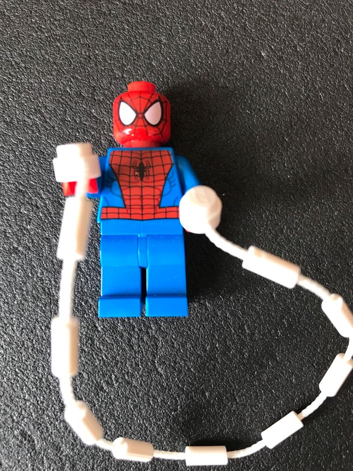Lego 6873 Marvel Super Heroes Spiderman Doc Ock komplett in Berlin