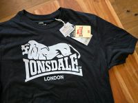 2x Lonsdale T-Shirt in L schwarz und weiß Nordrhein-Westfalen - Essen-Haarzopf Vorschau