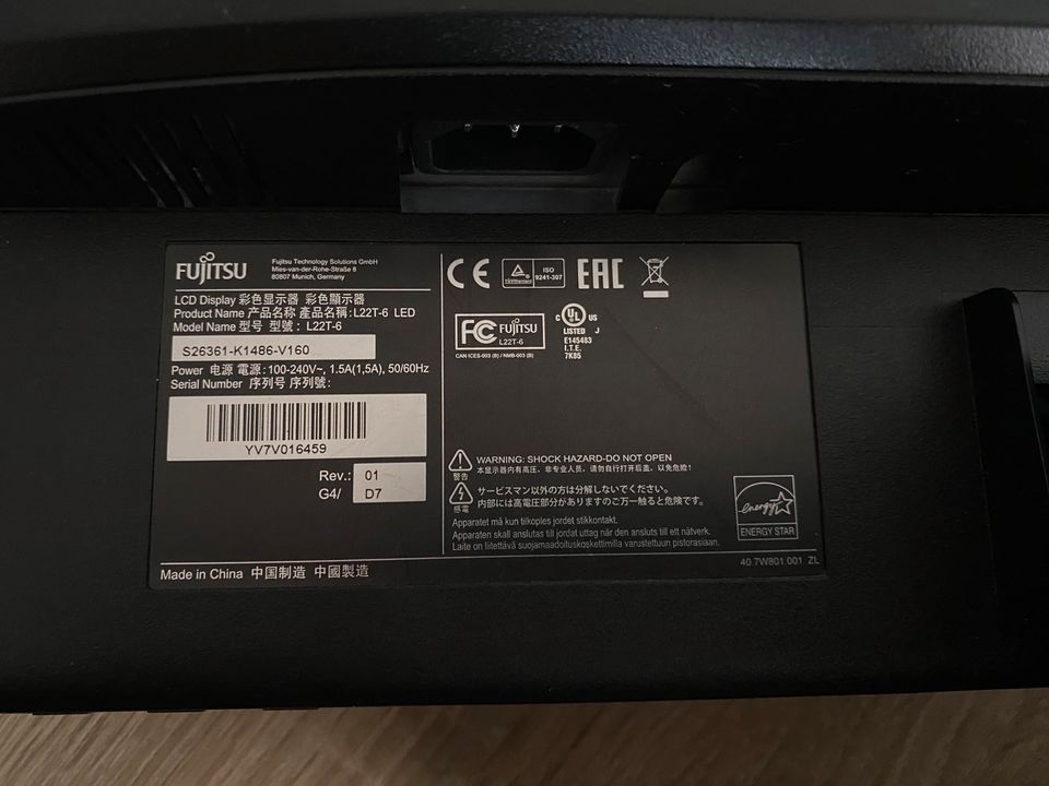 Monitor 21,5 Zoll, Fujitsu L22T-6, Full HD, 100-240 V, 60 Hz in Gengenbach