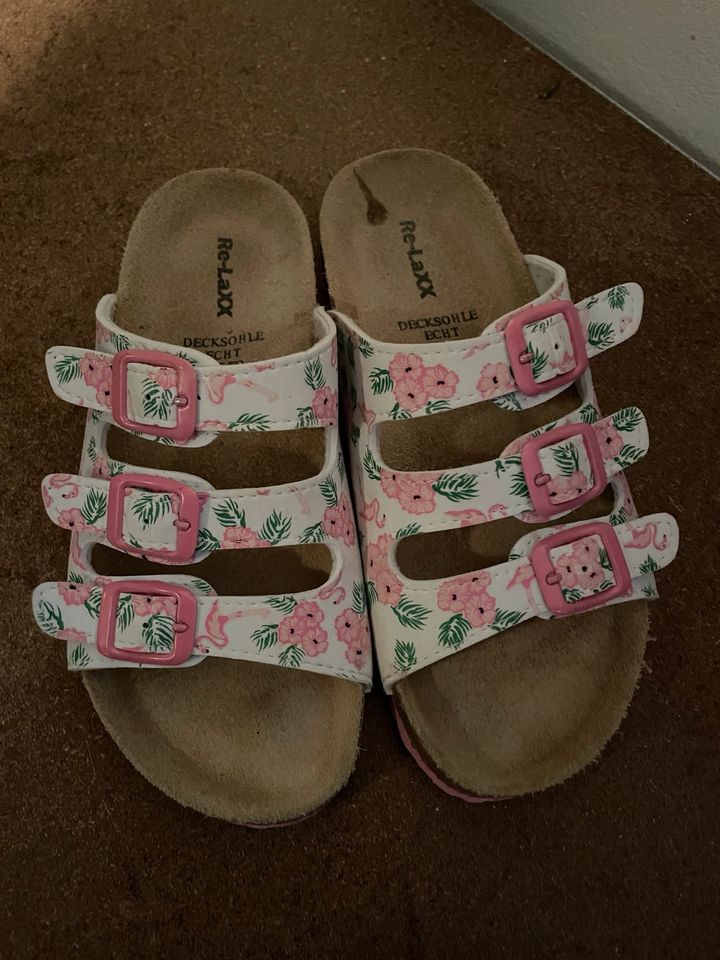 Sandalen Hausschuhe Kinder Mädchen 34 in Enger