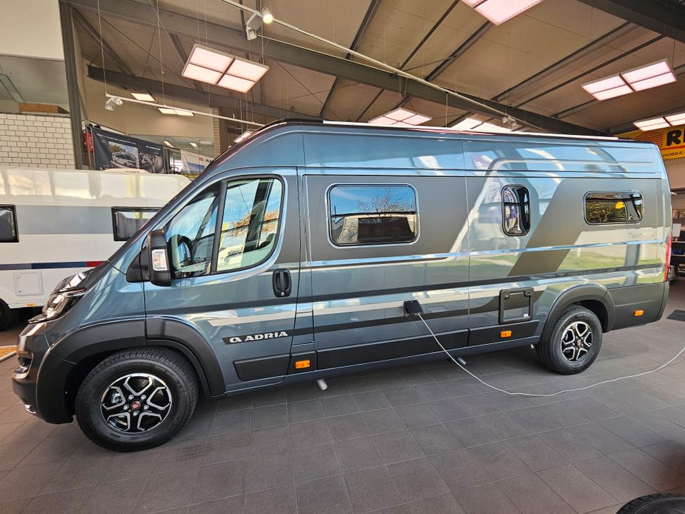 Camper Wohnmobil Adria Twin 640 SGX Supreme mieten kaufen in Backnang