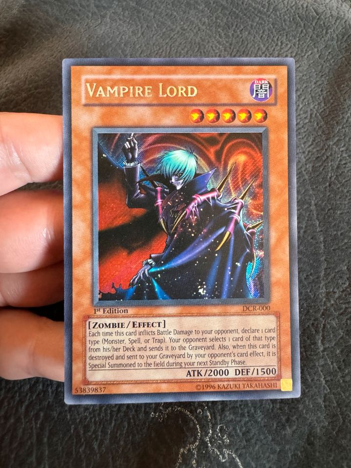 Vampire Lord DCR-000 Secret Rare 1st NM Yugioh Oldschool Goat in Sindelfingen