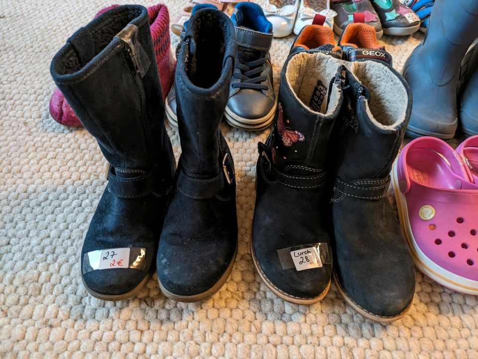 ❤️ Schuhe Gr. 18,19,22,24,26,27,28 Stiefel, Crocs, Halbschuhe ab: in Tornesch