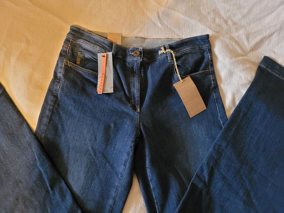 Zerres Jeans, Größe 42 normal, blau, neu in Bielefeld