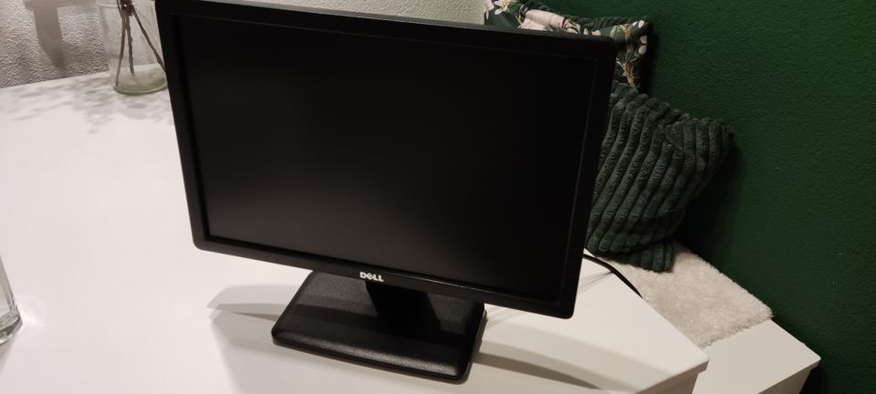 Monitor DELL 19" E1913C in Tamm