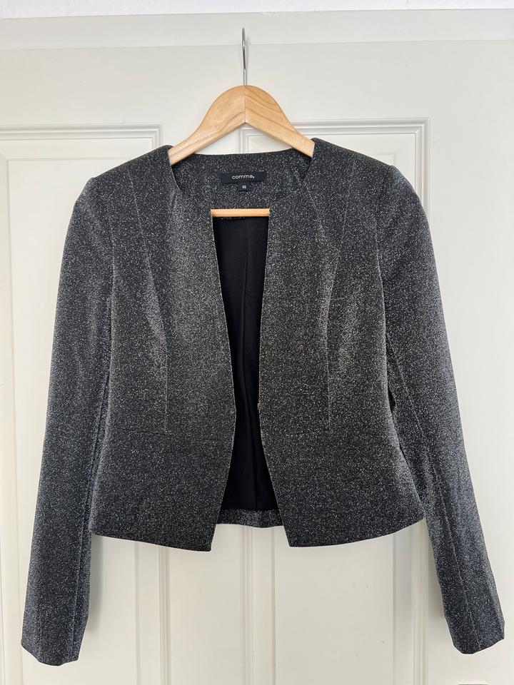 Schicker bequemer Blazer / Jacke von comma, silber/ Glitzer in Heidelberg