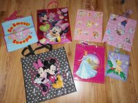 Geschenktüten Tragetaschen 7x Disney Mickey Mouse Elsa Snoopy Niedersachsen - Hohnstorf (Elbe) Vorschau