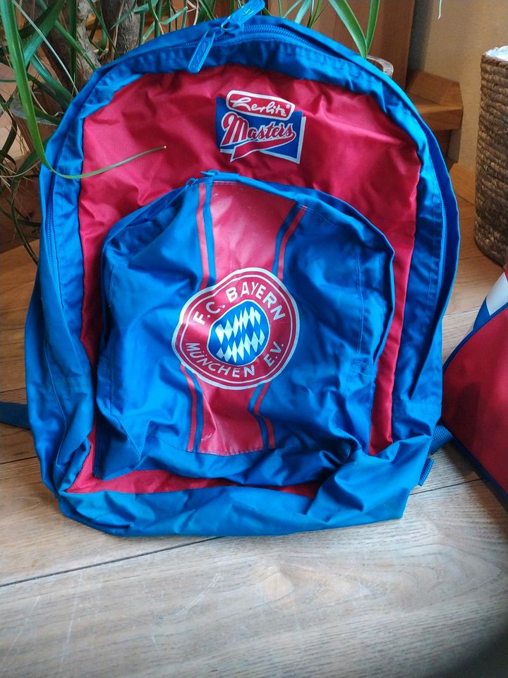 FC Bayern Sporttasche + Rucksack in Rötz