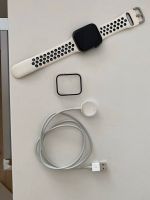 Apple Watch Series 4 44 mm Aluminium Baden-Württemberg - Täferrot Vorschau