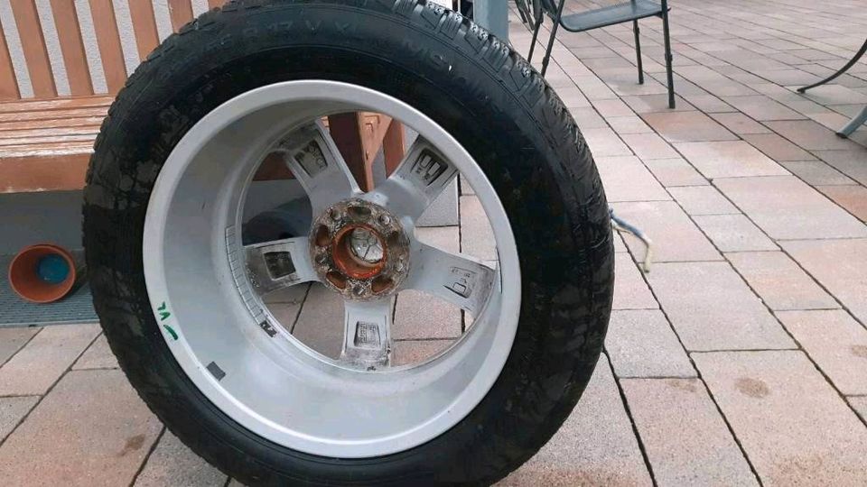 Winterreifen mit Alufelge 225/55  R17 Uniroyal in Wachtberg