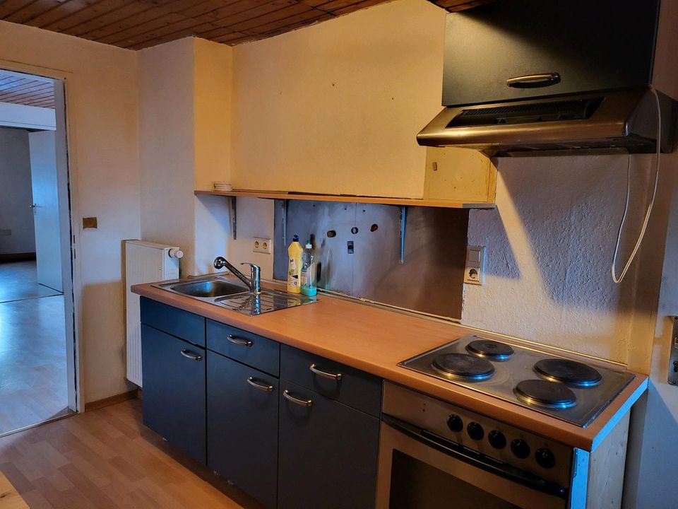 Teilmöbliert 2 Zimmer- DG-Wohnung, 50qm, TOP Lage in Pegnitz