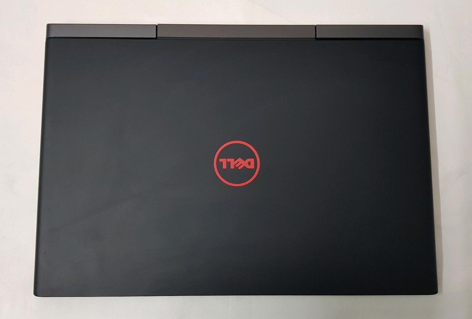 Laptop DELL GAMING INSPIRON P65F. GTX 960M 4GB/intel i7/16GB/SSD in Düsseldorf