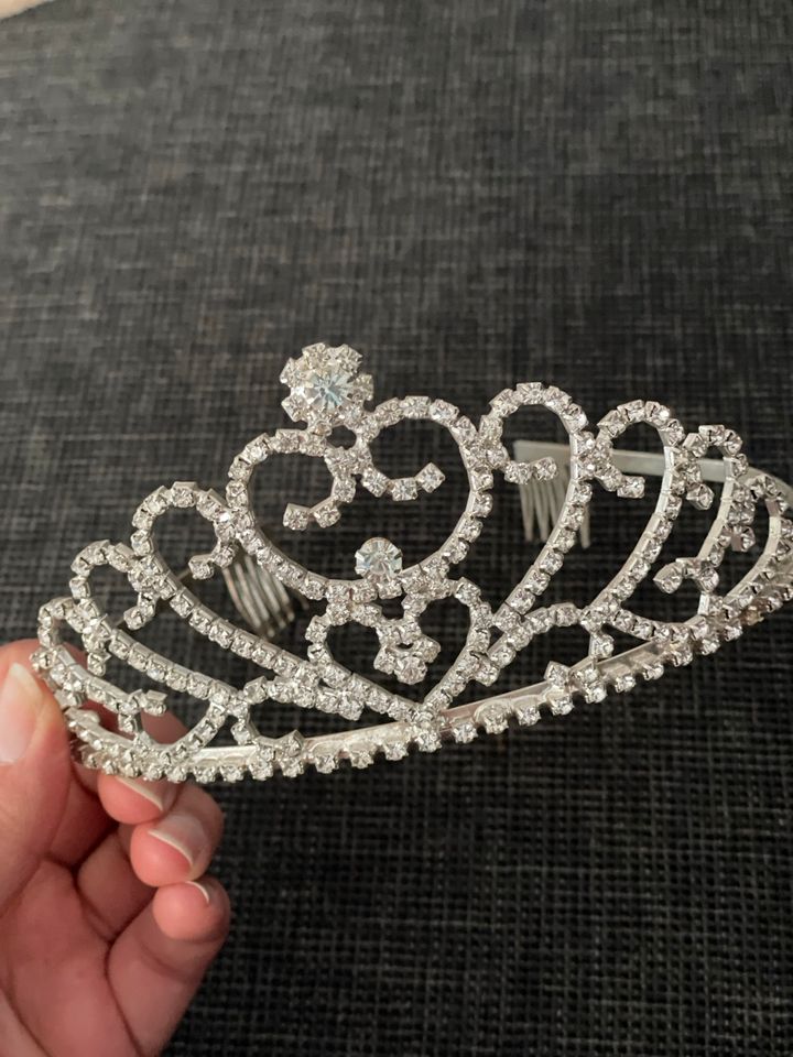 Krone / Diadem für Hochzeit in Düren