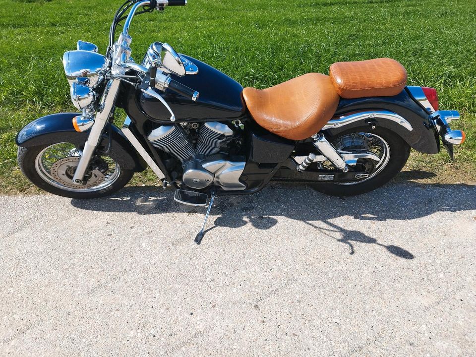 Honda Shadow 750 in Loiching