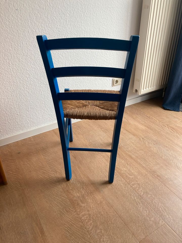 4 Blaue Stühle in Köln