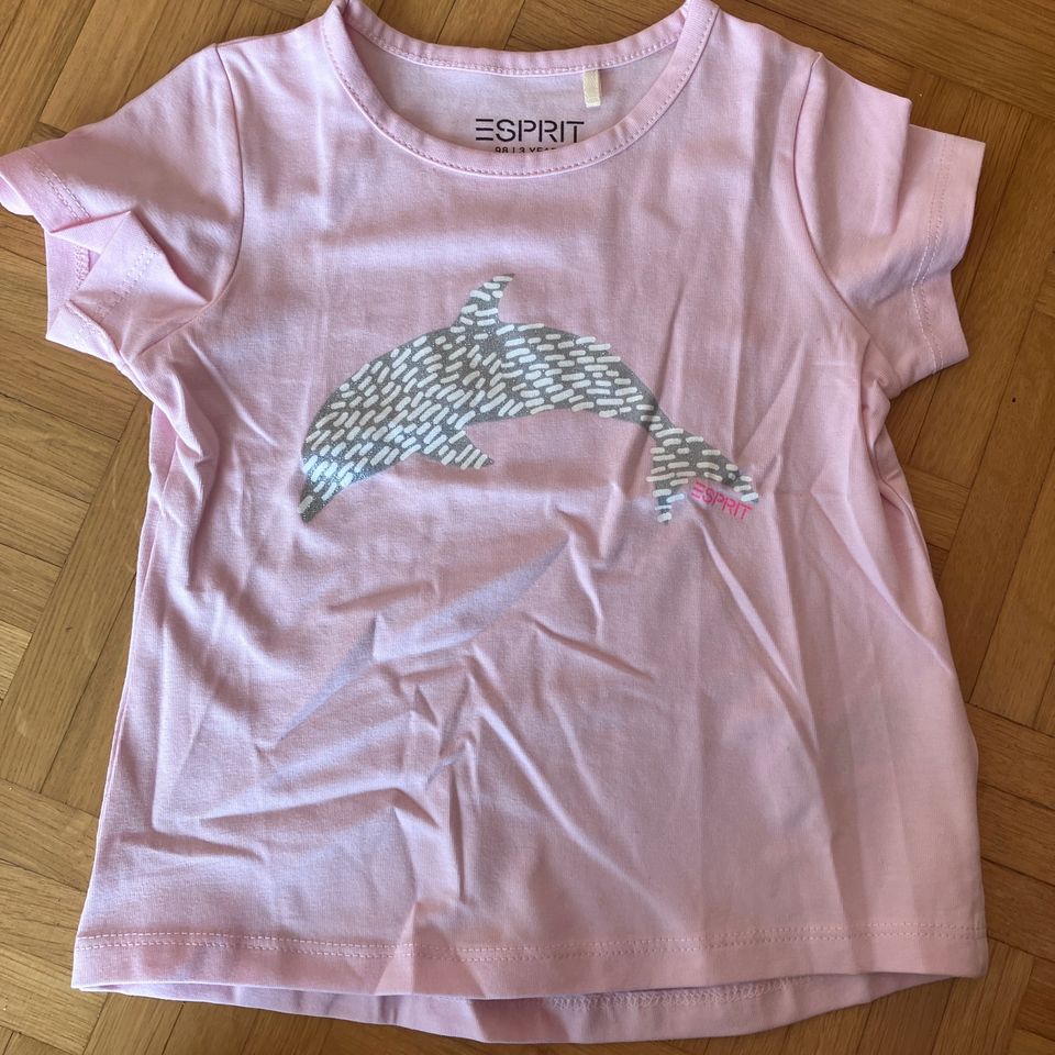 Esprit T-Shirt rosa Glitzer-Delfin Mädchen Gr. 86 und 92 NEU! in Ühlingen-Birkendorf