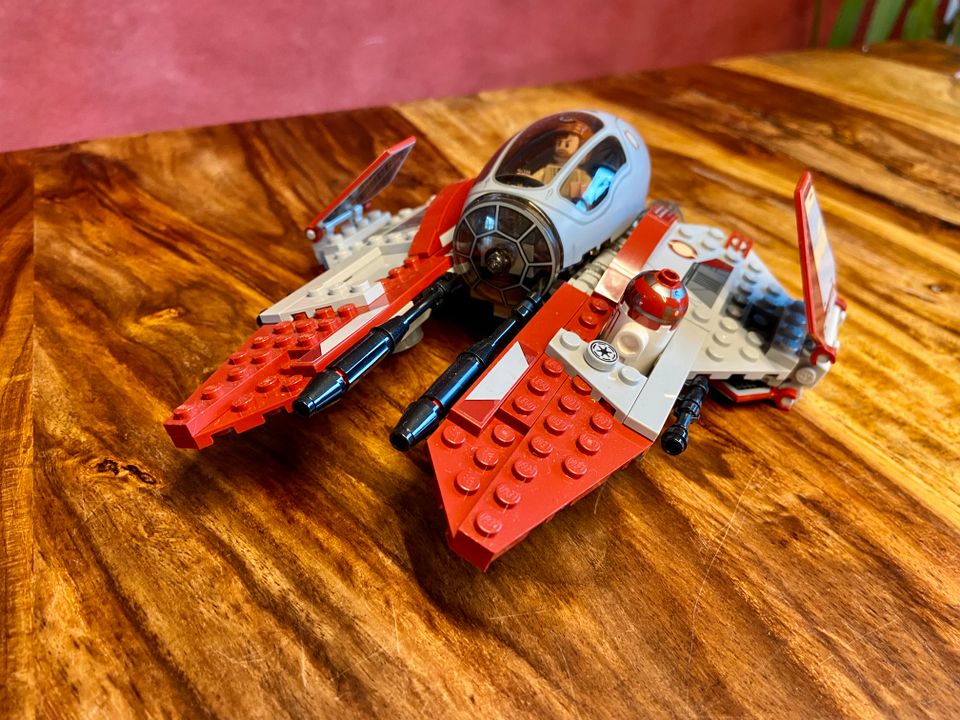LEGO Star Wars 75135 Obi-Wan's Jedi Interceptor mit Figuren in Hamburg