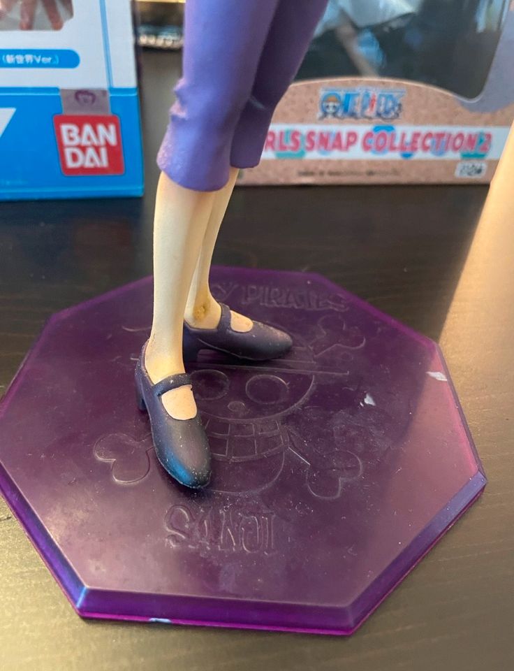 One Piece Figur Nami Nico Robin Anime in Tettnang