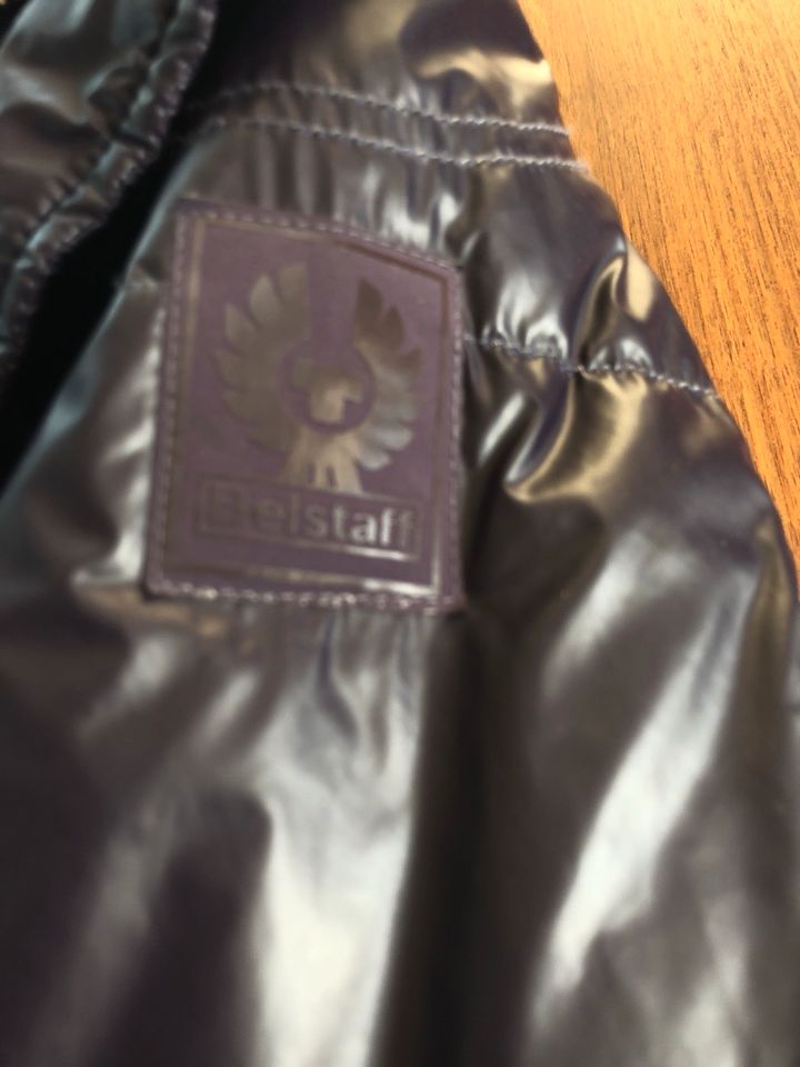 Belstaff Winterjacke Daunenjacke lila Gr.152 NEUWERTIG!! in Nienstädt