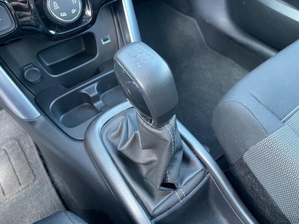 Citroën C3 Aircross Shine 1.2 Klima Navi Panorama 8x Alu in Lüdenscheid