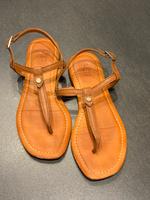 UGG Zehentrenner Sandalen cognac W6 37 Rheinland-Pfalz - Speyer Vorschau