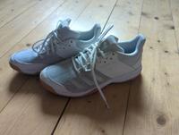 Sportschuhe Adidas Größe 40 weiß Sachsen-Anhalt - Halle Vorschau