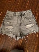 BERSHKA Shorts Größe 36 Bayern - Rieden b Kaufbeuren Vorschau