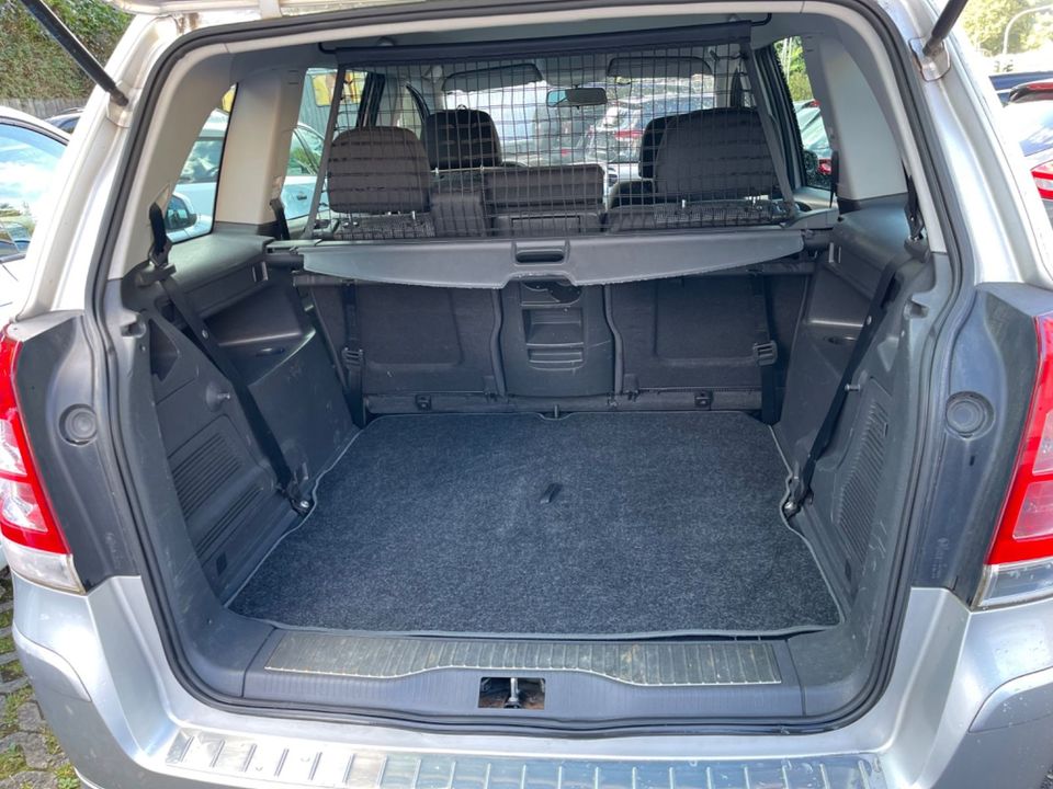 Opel Zafira B 1.8 Sport Gas Klima Navi 7-Sitzer in Lüdenscheid