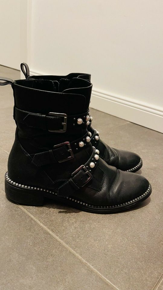 Tamaris Stiefel Boots mit Perlen schwarz Größe 39 NP 119€ in Hamburg-Nord -  Hamburg Eppendorf | eBay Kleinanzeigen ist jetzt Kleinanzeigen