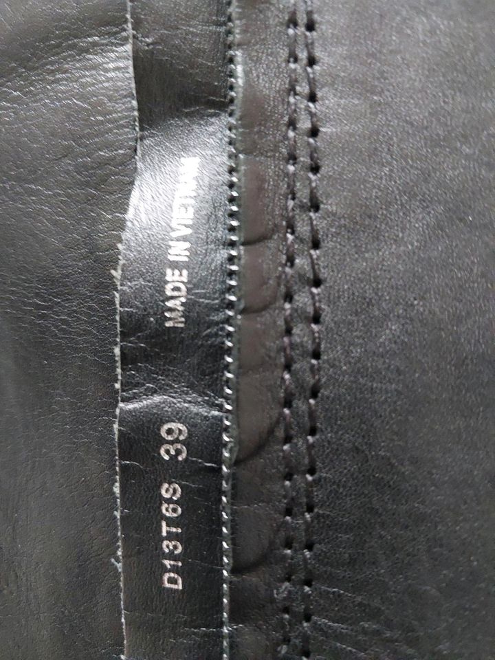 Geox schwarze Stiefel, Gr. 39 in Rinteln