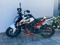 KTM 125 Duke Naked Bike white - wenig KM, TOP-Zustanf Baden-Württemberg - Kupferzell Vorschau