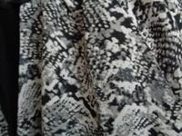 NEU, Gr.52, schicke lockere u langärmlige Tunika mit Animal Print Berlin - Spandau Vorschau
