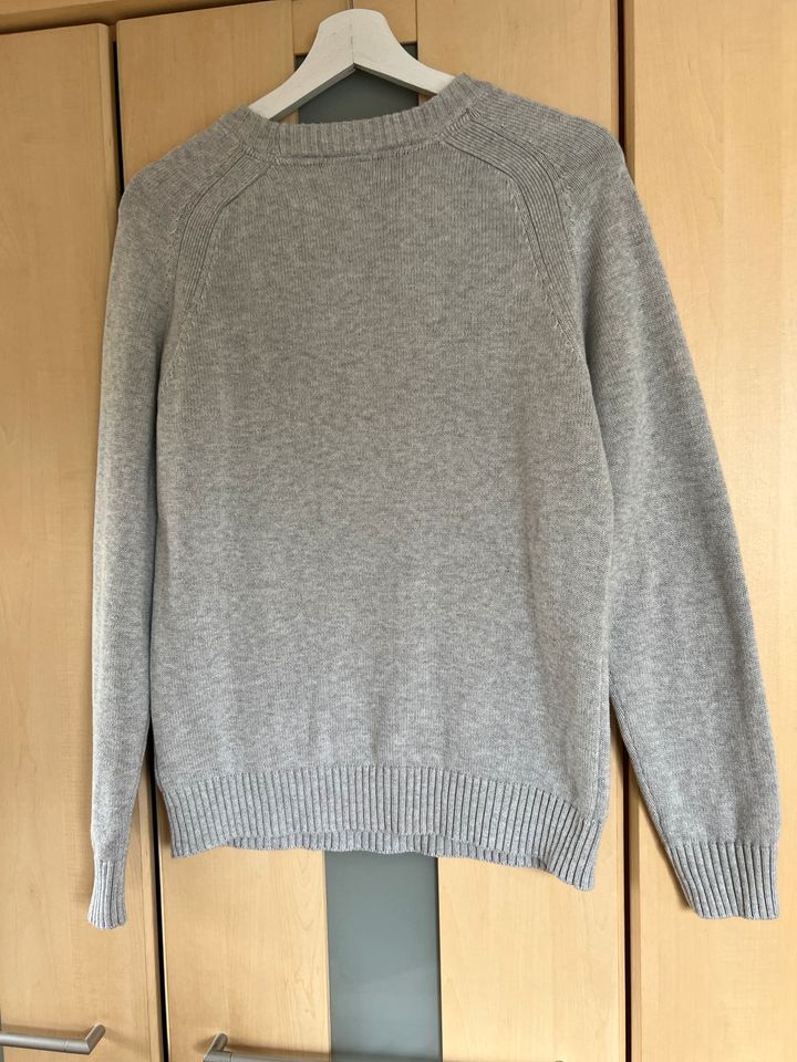 Hugo Boss Jungen Pullover Gr 164 in Oppenheim